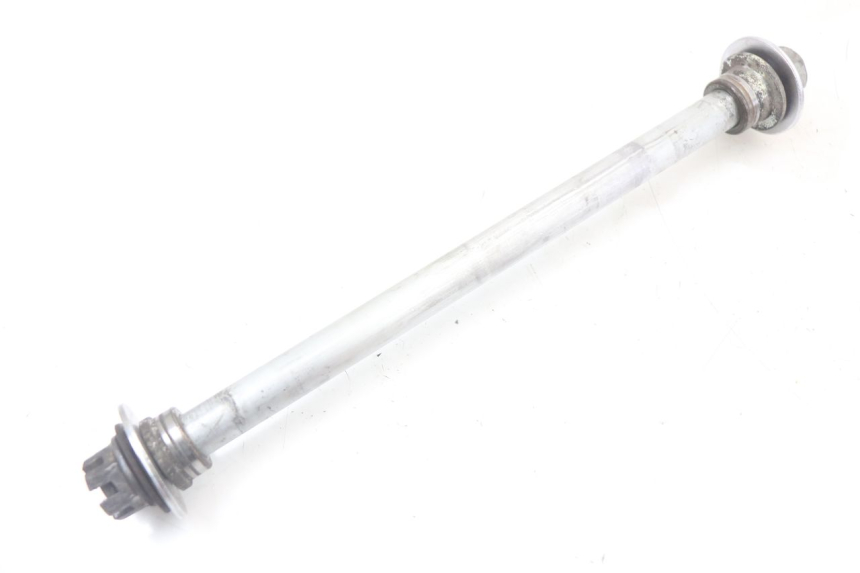 photo de AXE ROUE ARRIERE YAMAHA TDR DELTABOX 125 (1997 - 2003) - Détail de la pièce
