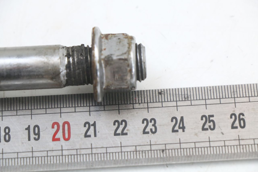 photo de AXE ROUE ARRIERE KEEWAY TX 50 (2008 - 2015) - Zoom état d’usage