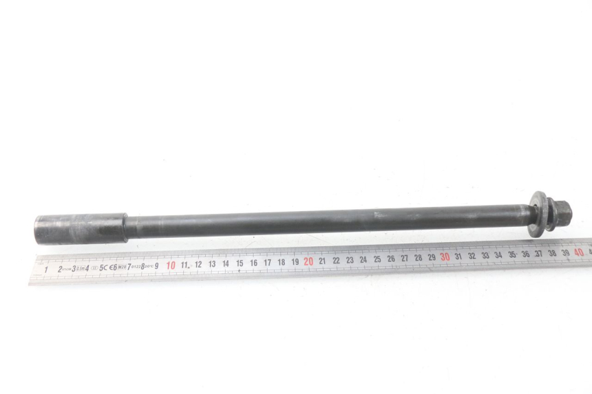 photo de AXE ROUE ARRIERE YAMAHA XP T-MAX TMAX ABS 500 (2004 - 2007) - Zoom état d’usage