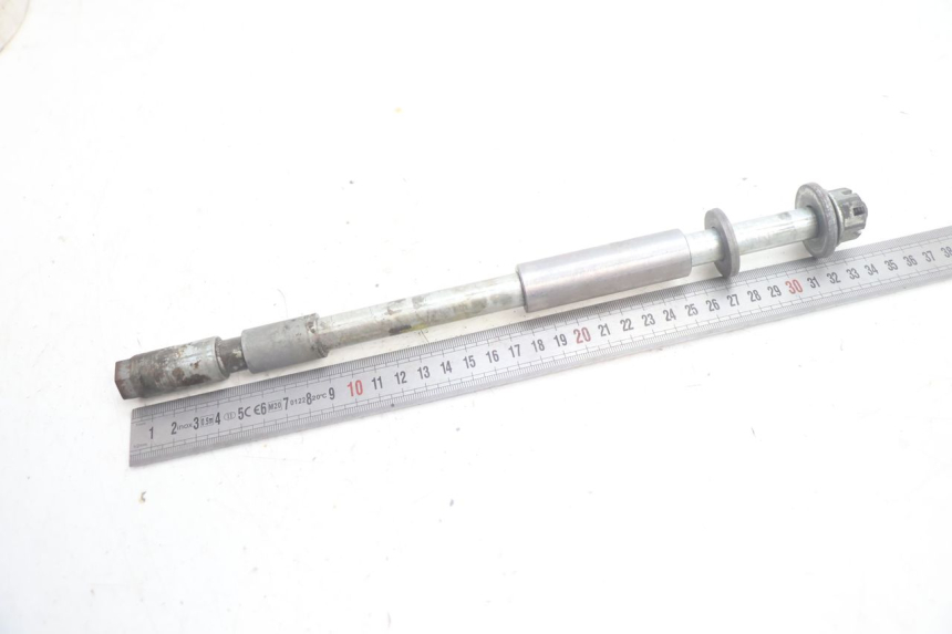photo de AXE ROUE ARRIERE YAMAHA XV VIRAGO 535 (1988 - 2004) - Zoom état d’usage