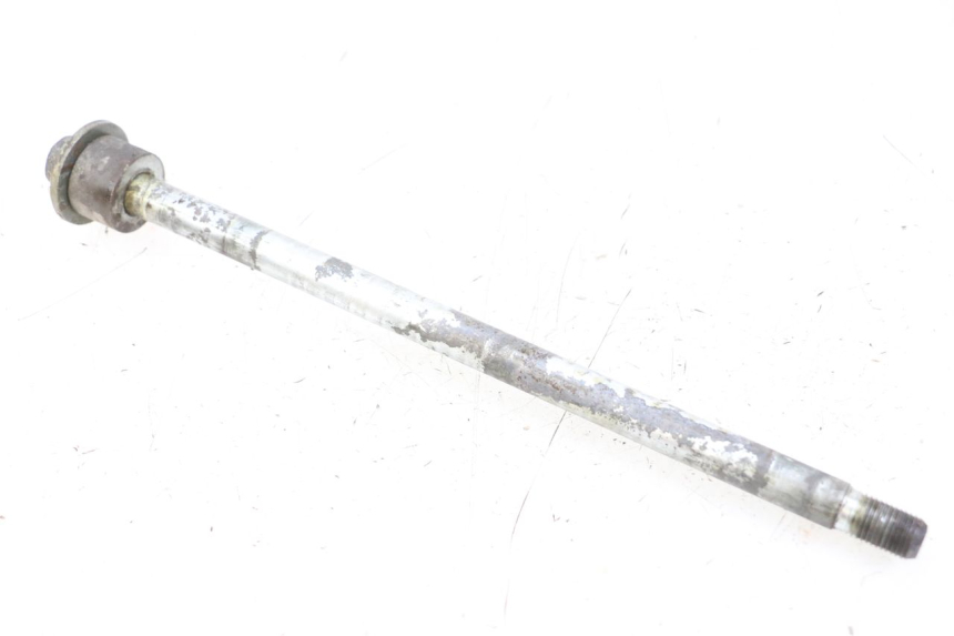 photo de AXE ROUE ARRIERE YAMAHA XVS DRAG STAR DRAGSTAR 650 (1997 - 2007) - Vue principale