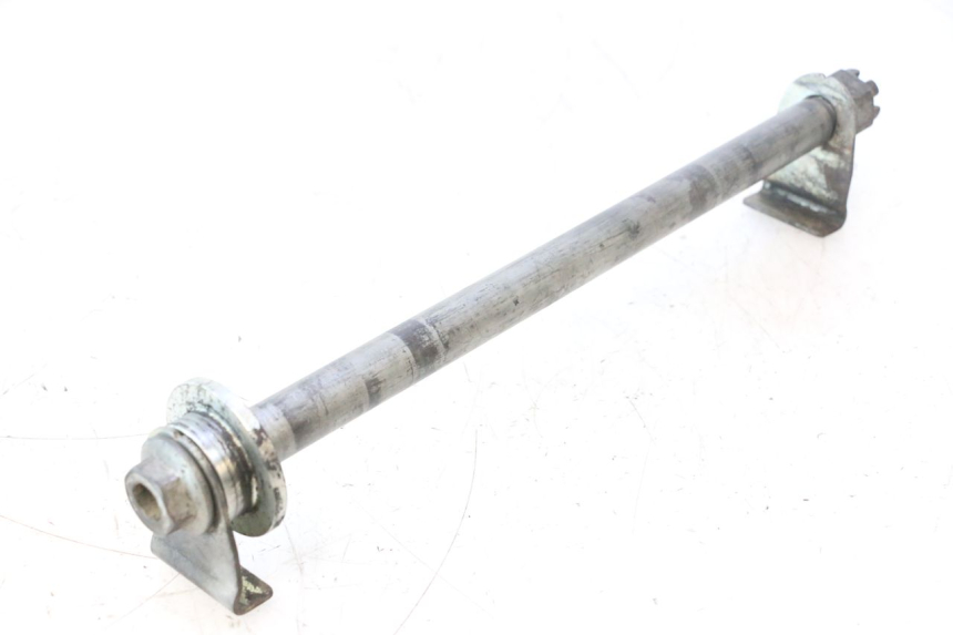 photo de AXE ROUE ARRIERE KAWASAKI ZZR 600 (1995 - 2004) - Détail de la pièce