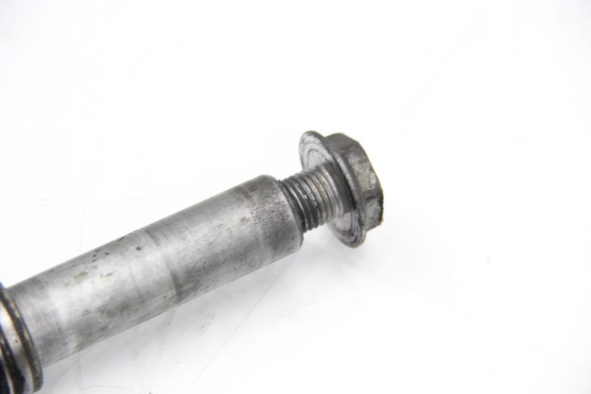 photo de AXE ROUE AVANT HONDA CBR F SC21 1000 (1986 - 1992) - Zoom état d’usage
