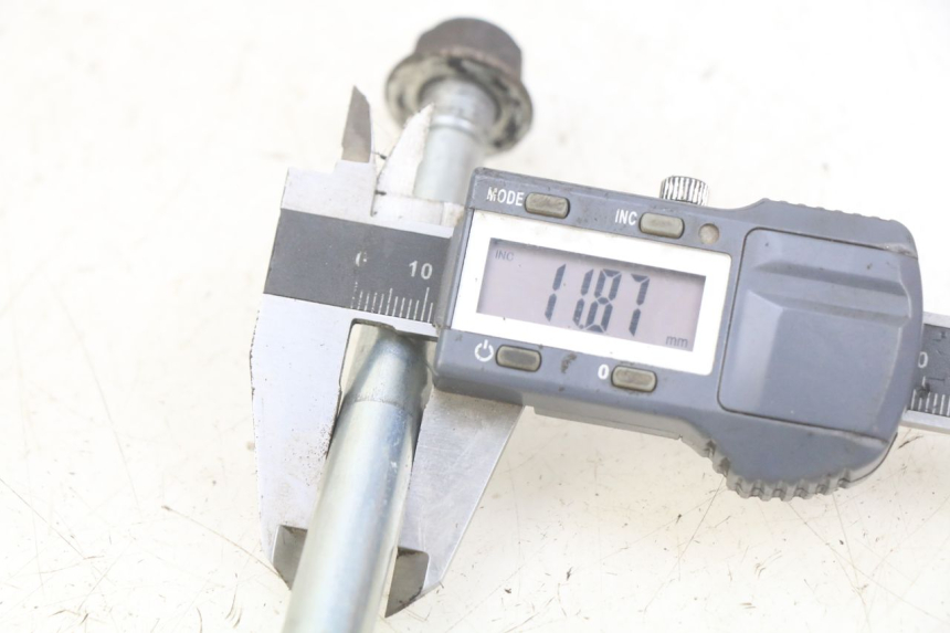 photo de AXE ROUE AVANT TGB CITY 2 50 (2009 - 2013) - Détail de la pièce