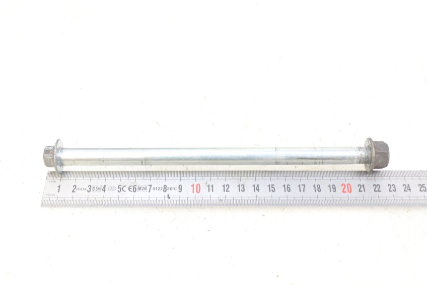 photo de AXE ROUE AVANT TGB CITY 2 50 (2009 - 2013) - Gros plan technique