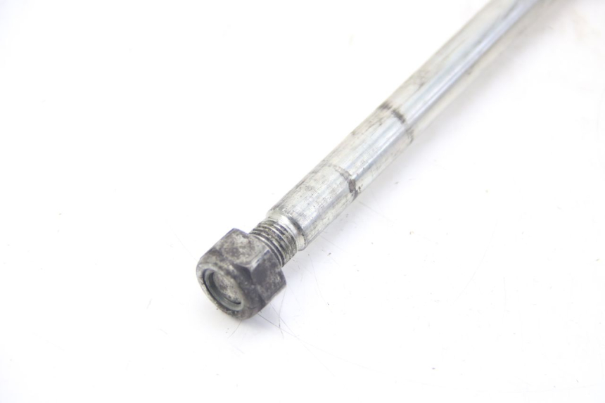 photo de AXE ROUE AVANT PEUGEOT CITYSTAR 125 (2011 - 2017) - Détail de la pièce