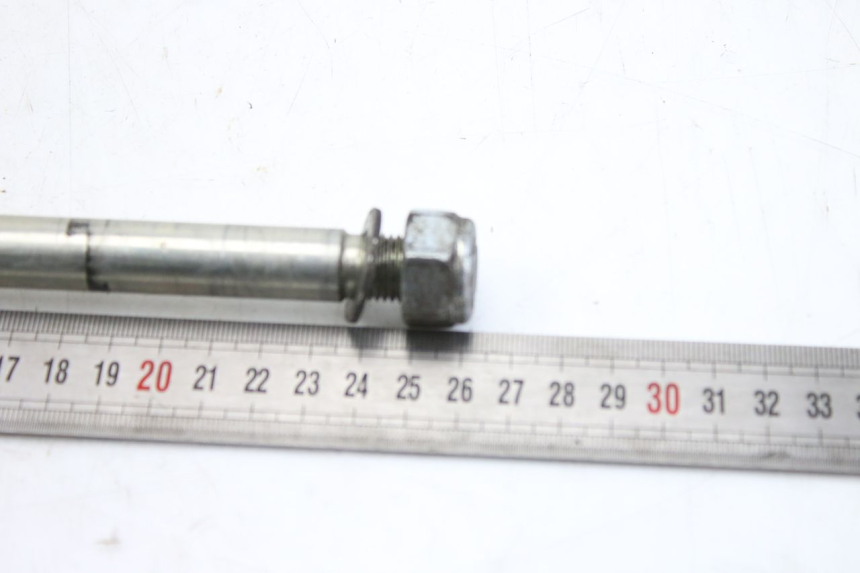 photo de AXE ROUE AVANT PEUGEOT CITYSTAR 50 (2013 - 2017) - Autre angle de vue