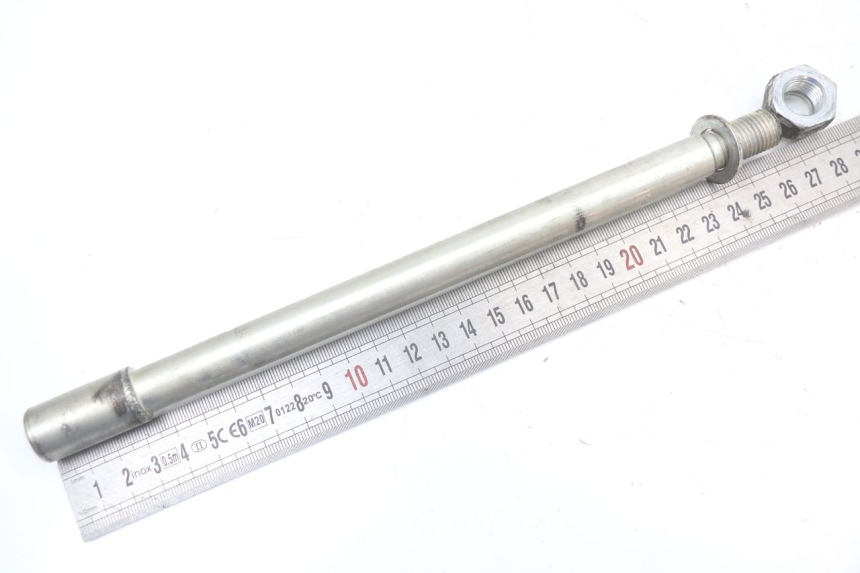 photo de AXE ROUE AVANT PEUGEOT CITYSTAR 50 (2013 - 2017) - Détail de la pièce