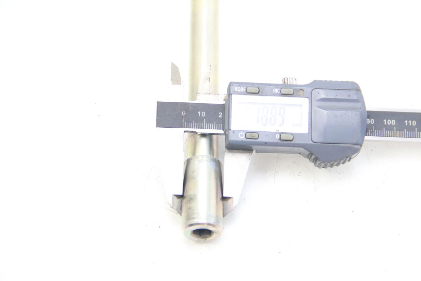 photo de AXE ROUE AVANT PEUGEOT CITYSTAR IE 2T 50 (2018 - 2021) - Zoom état d’usage