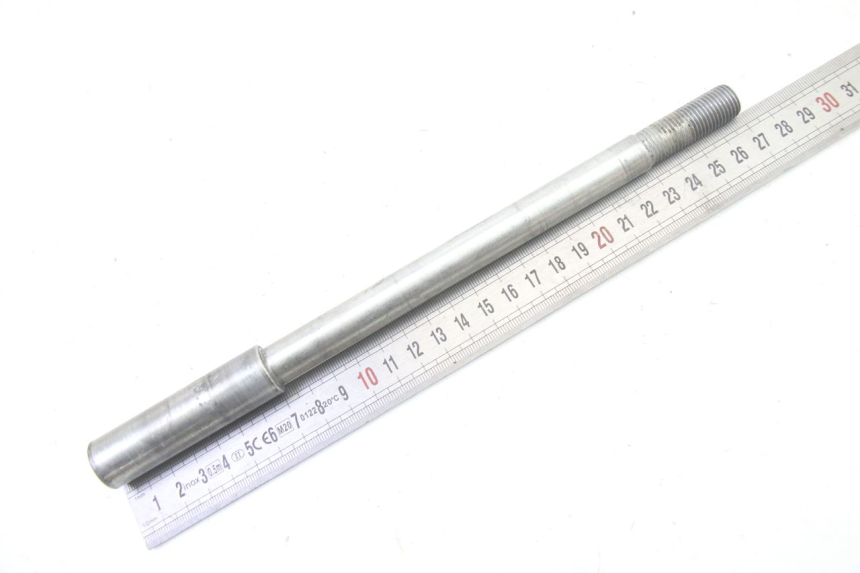 photo de AXE ROUE AVANT APRILIA CLASSIC 125 (1995 - 2001) - Zoom état d’usage