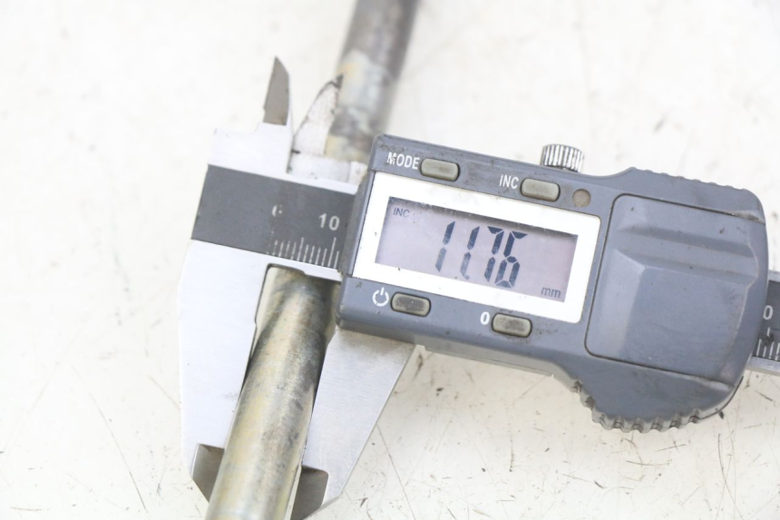 photo de AXE ROUE AVANT JIANSHE COYOTE 80 - Détail de la pièce