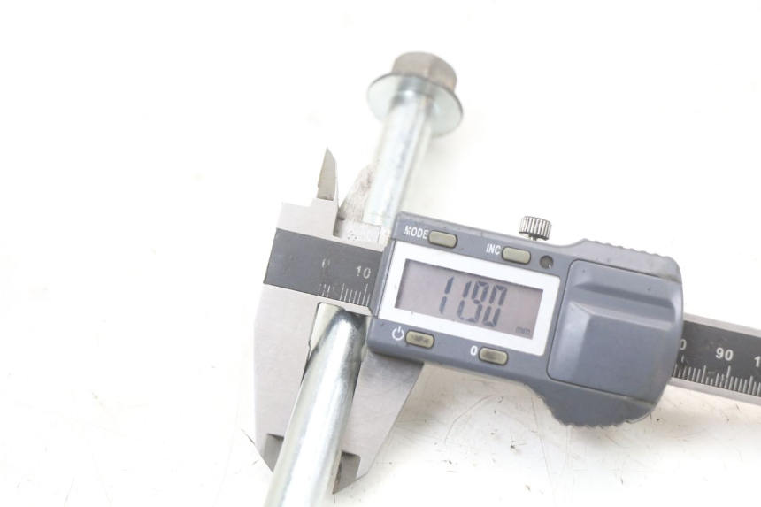 photo de AXE ROUE AVANT YAMAHA CYGNUS X 125 (2004 - 2007) - Autre angle de vue