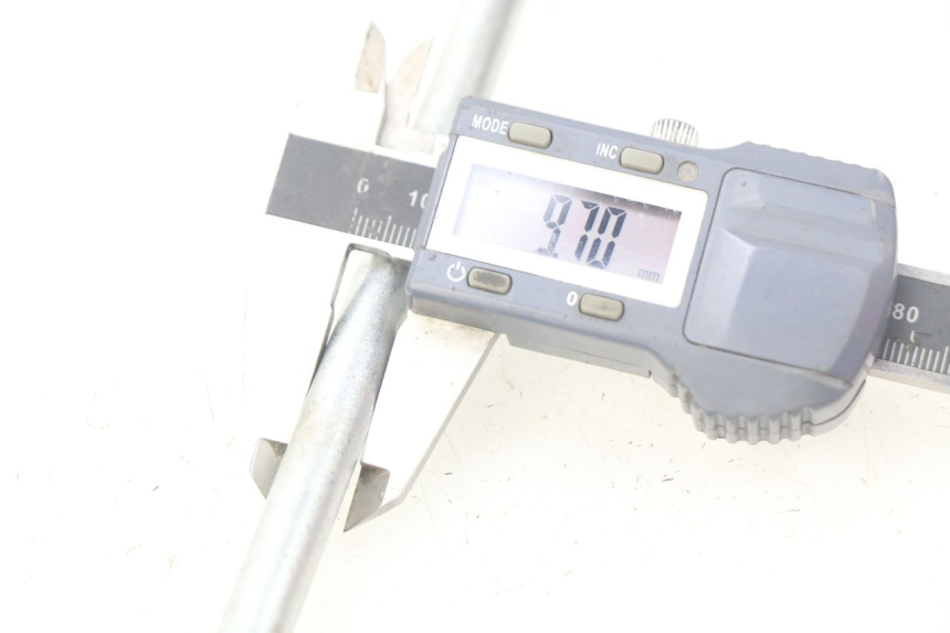 photo de AXE ROUE AVANT LONGJIA DIGITA 4T 50 (2019 - 2022) - Gros plan technique