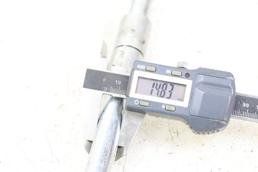 photo de AXE ROUE AVANT RSR DIRT BIKE 150 - Détail de la pièce