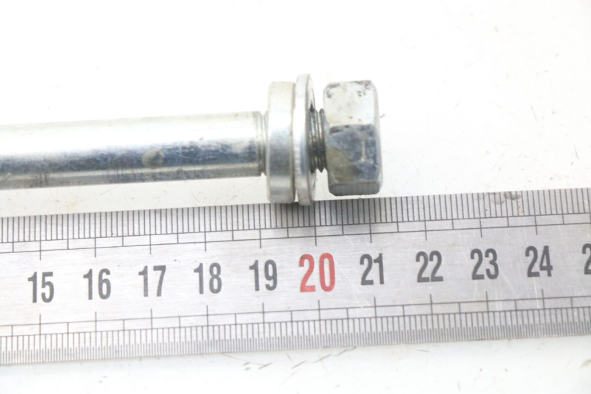 photo de AXE ROUE AVANT DERBI DIRT BOY 4T 50 - Points de fixation