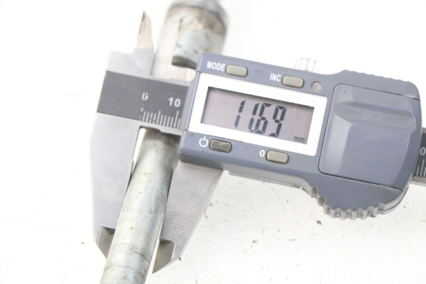 photo de AXE ROUE AVANT LIFAN DIRTBIKE 50 - Autre angle de vue