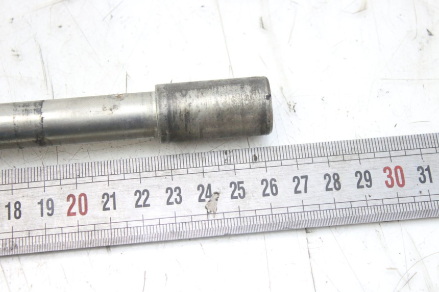 photo de AXE ROUE AVANT PEUGEOT ELYSTAR 50 (2002 - 2014) - Autre angle de vue