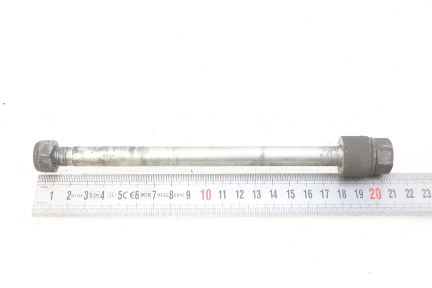 photo de AXE ROUE AVANT MBK FLIPPER 50 (2004 - 2012) - Zoom état d’usage