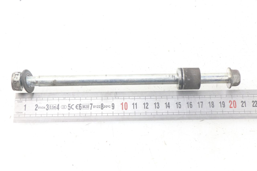 photo de AXE ROUE AVANT MBK FLIPPER 115 (2013 - 2017) - Autre angle de vue