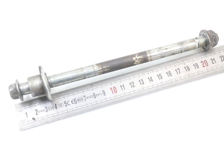 photo de Front wheel axle HYOSUNG GF 125 (2001 - 2005) - Détail de la pièce