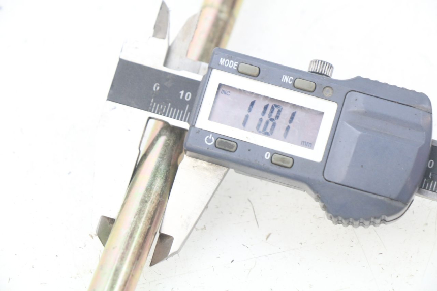 photo de AXE ROUE AVANT EUROCKA GREEN 1 - Détail de la pièce