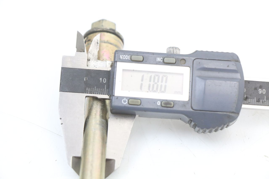 photo de AXE ROUE AVANT TNT MOTOR GRIDO 2T 50 (2010 - 2019) - Gros plan technique