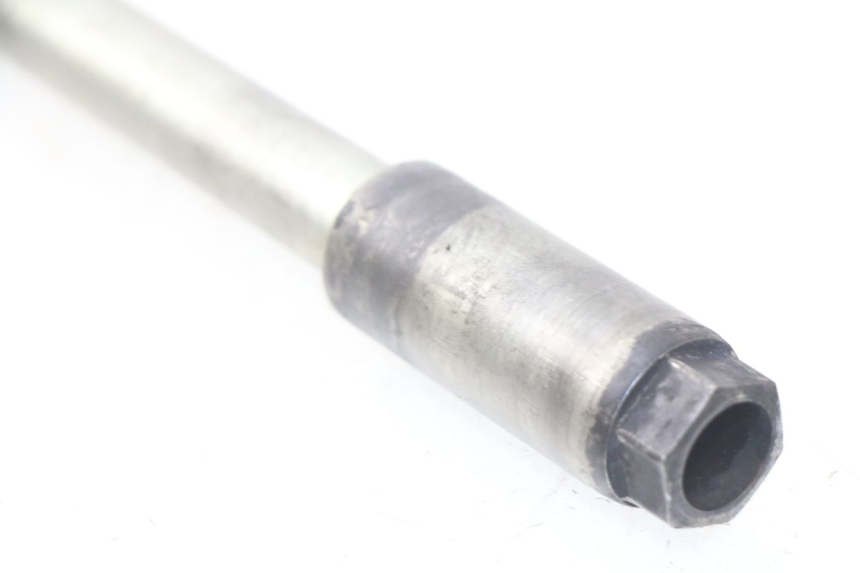 photo de AXE ROUE AVANT SUZUKI GSF N BANDIT 1200 (1996 - 1999) - Vue d’ensemble