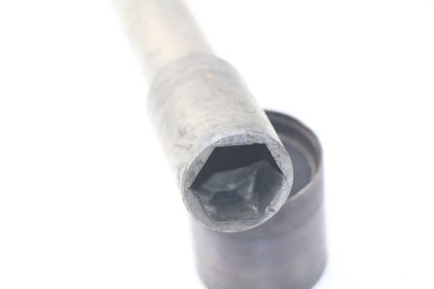 photo de AXE ROUE AVANT SUZUKI GSX-R GSXR 600 (2008 - 2010) - Vue d’ensemble