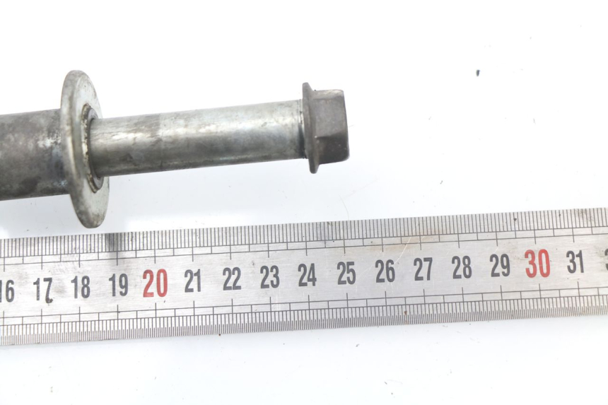 photo de AXE ROUE AVANT SUZUKI GSXF GSX F 600 (1988 - 1997) - Autre angle de vue