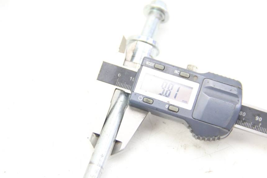 photo de AXE ROUE AVANT JM MOTORS GT LINE 4T 50 (2021 - 2023) - Détail de la pièce