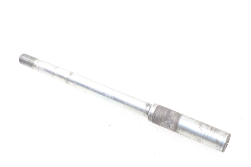 photo de AXE ROUE AVANT SYM GTS EFI ABS 125 (2012 - 2016) - Vue principale