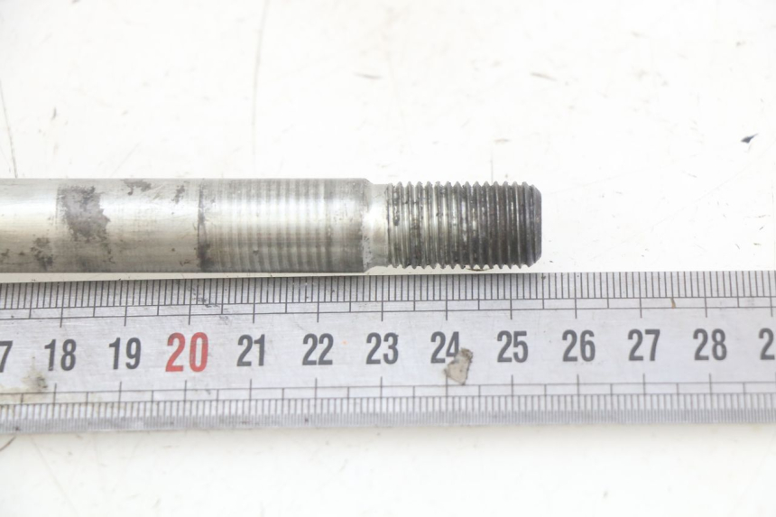 photo de AXE ROUE AVANT SYM GTS EFI 125 (2012 - 2016) - Détail de la pièce