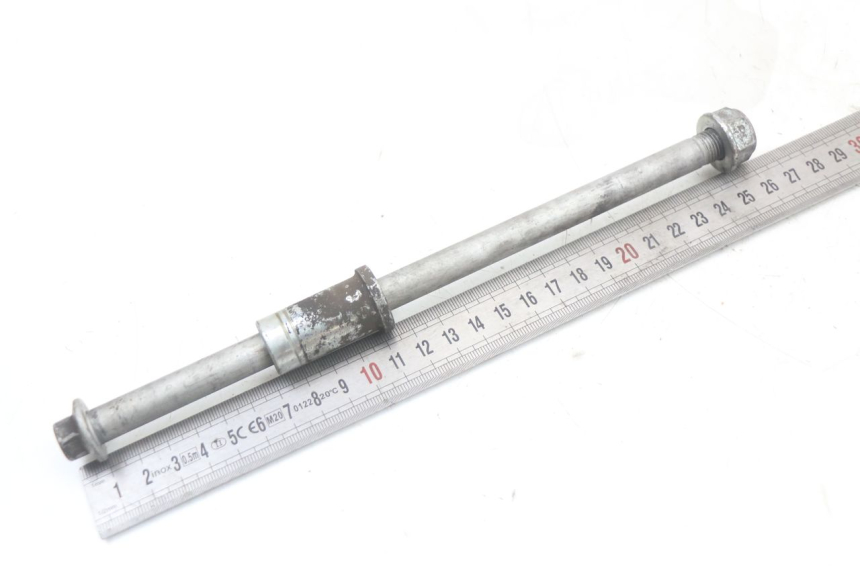 photo de AXE ROUE AVANT HONDA NES AROBASE 125 (2000 - 2003) - Zoom état d’usage