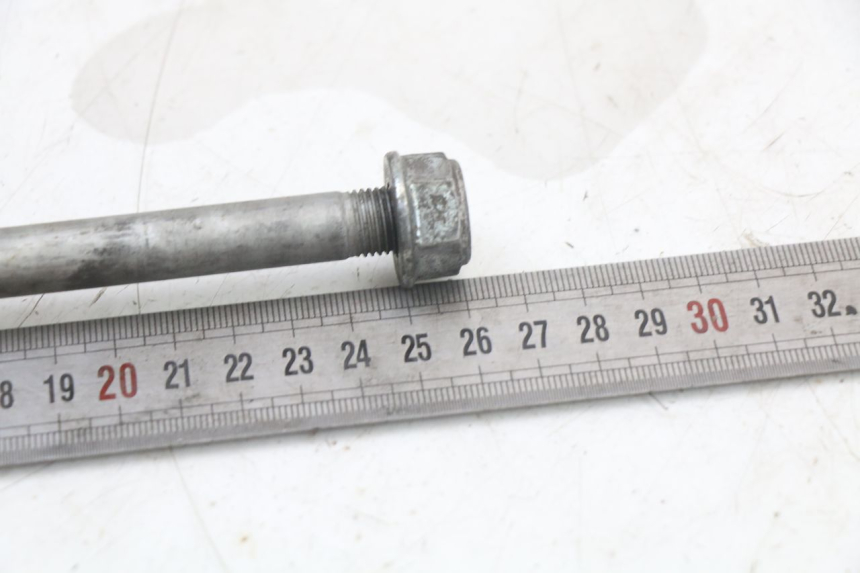 photo de AXE ROUE AVANT HONDA NES AROBASE 125 (2000 - 2003) - Autre angle de vue