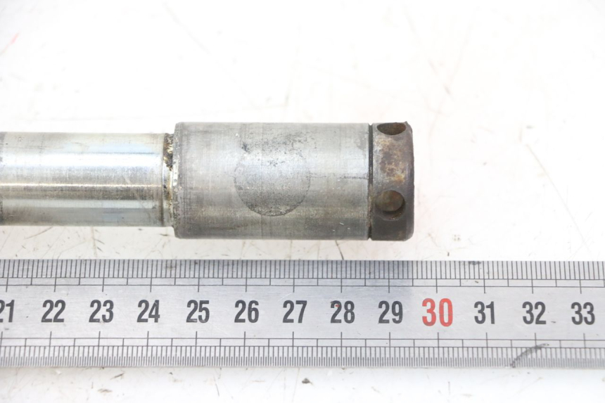 photo de AXE ROUE AVANT HONDA VT C2 SHADOW 750 (1997 - 2001) - Zoom état d’usage