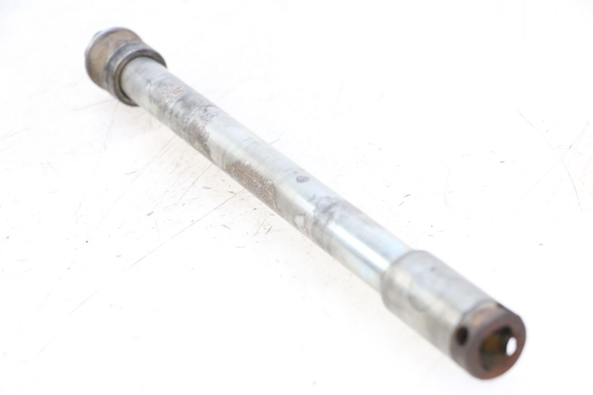 photo de AXE ROUE AVANT HONDA VT C2 SHADOW 750 (1997 - 2001) - Gros plan technique