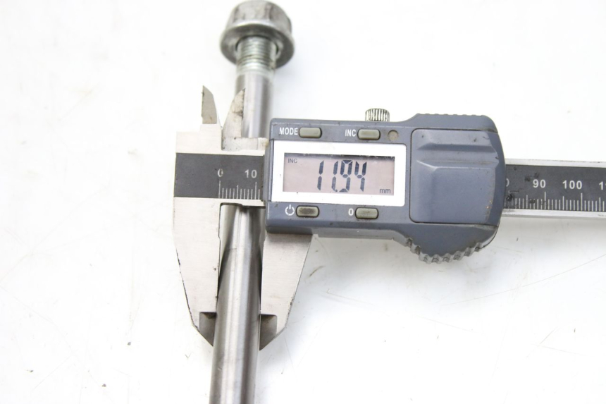 photo de AXE ROUE AVANT SYM HUSKY 125 (1999 - 2005) - Vue d’ensemble