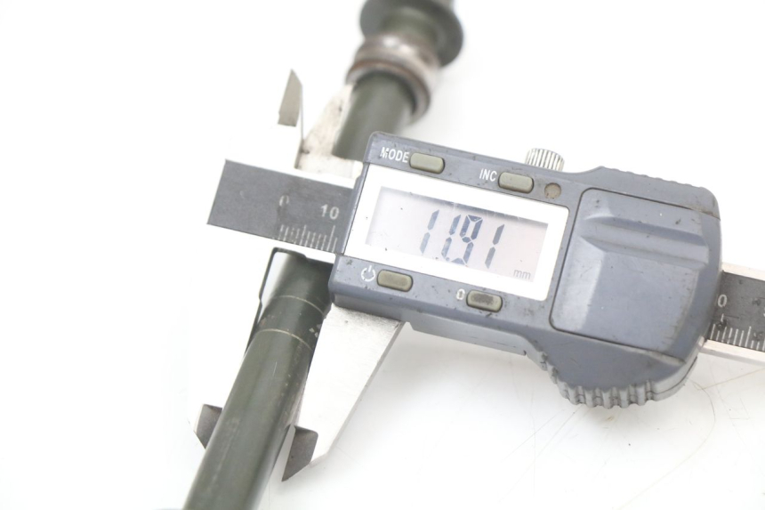 photo de AXE ROUE AVANT SYM JET 14 4T 50 (2018 - 2022) - Gros plan technique