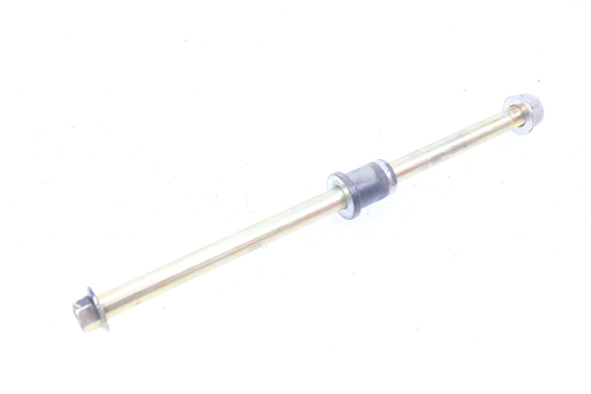 photo de AXE ROUE AVANT SYM JET EURO X 2T 50 (2003 - 2007) - Gros plan technique