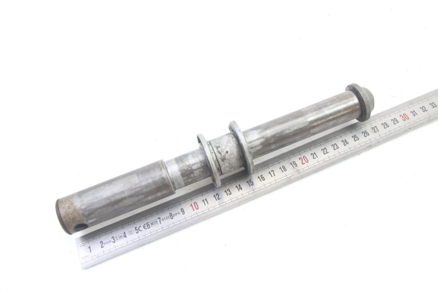 photo de AXE ROUE AVANT BMW K 75 RT 750 (1989 - 1997) - Zoom état d’usage