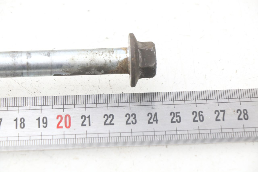 photo de AXE ROUE AVANT PEUGEOT KISBEE 4T 50 (2010 - 2017) - Détail de la pièce