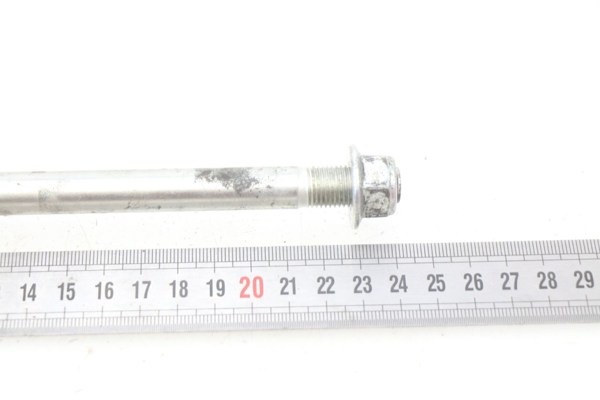 photo de AXE ROUE AVANT PEUGEOT KISBEE 4T 50 (2018 - 2022) - Détail de la pièce