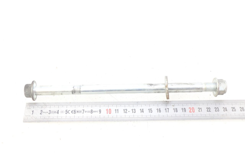 photo de AXE ROUE AVANT PEUGEOT KISBEE 4T 50 (2010 - 2017) - Zoom état d’usage