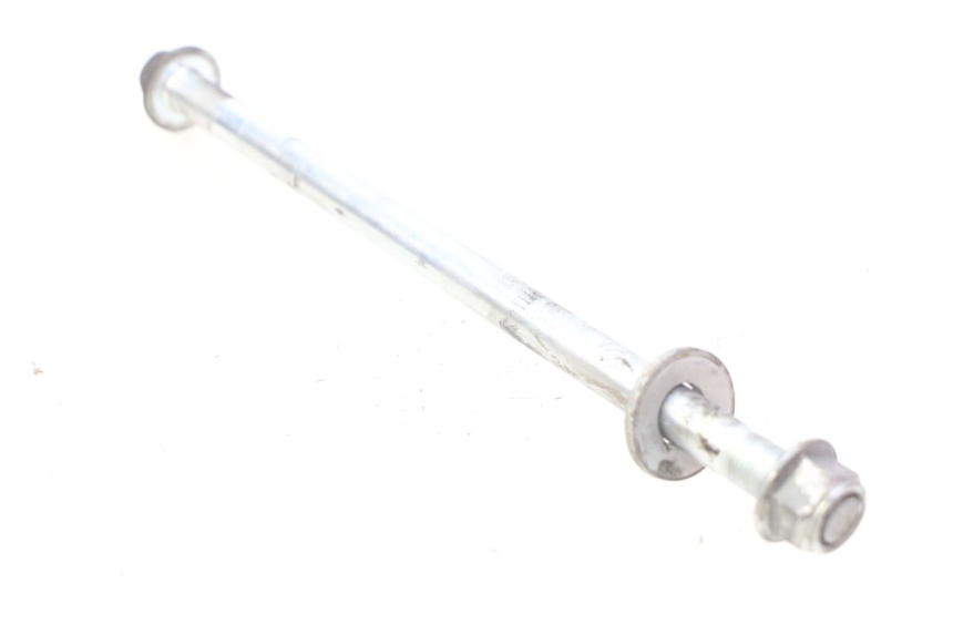 photo de AXE ROUE AVANT PEUGEOT KISBEE 4T 50 (2010 - 2017) - Gros plan technique