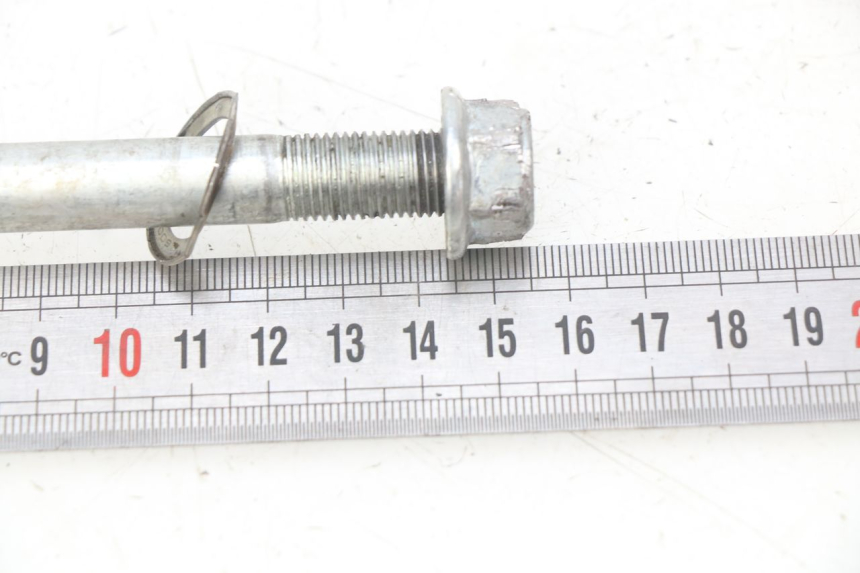 photo de AXE ROUE AVANT POCKET BIKE KXD 50 - Autre angle de vue