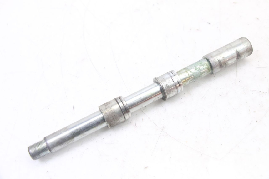 photo de AXE ROUE AVANT KYMCO XCITING 500 (2007 - 2010) - Détail de la pièce