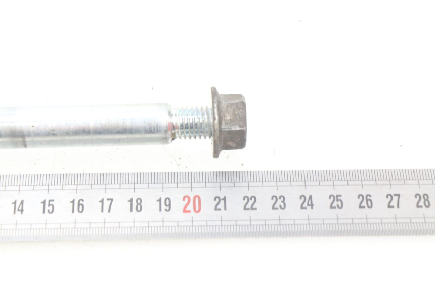 photo de AXE ROUE AVANT PIAGGIO LIBERTY 4T 50 (2004 - 2008) - Détail de la pièce