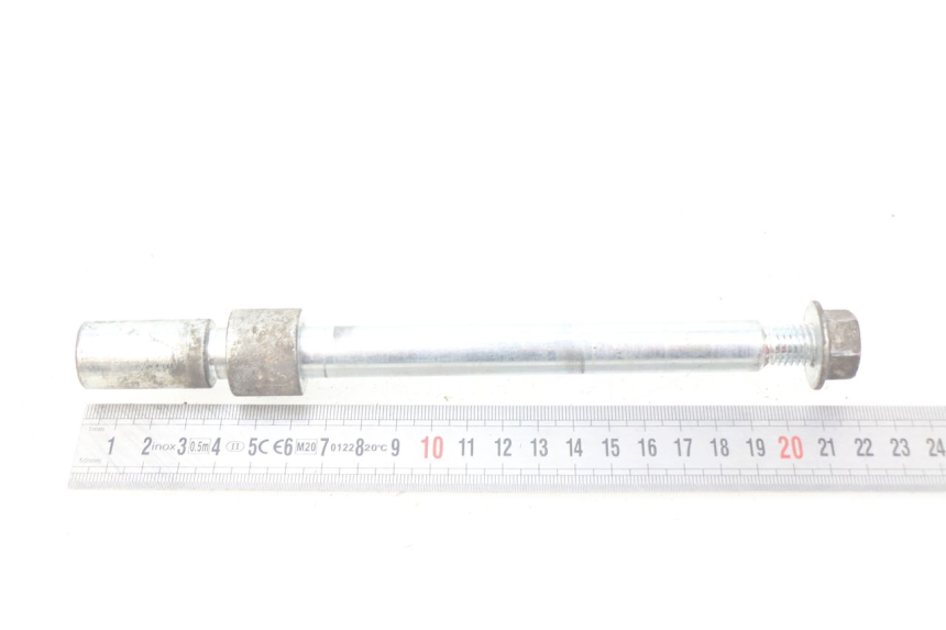 photo de AXE ROUE AVANT PIAGGIO LIBERTY 4T 50 (2004 - 2008) - Zoom état d’usage