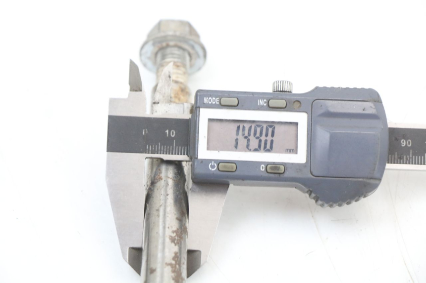 photo de AXE ROUE AVANT PIAGGIO LIBERTY 4T 50 (2018 - 2021) - Détail de la pièce