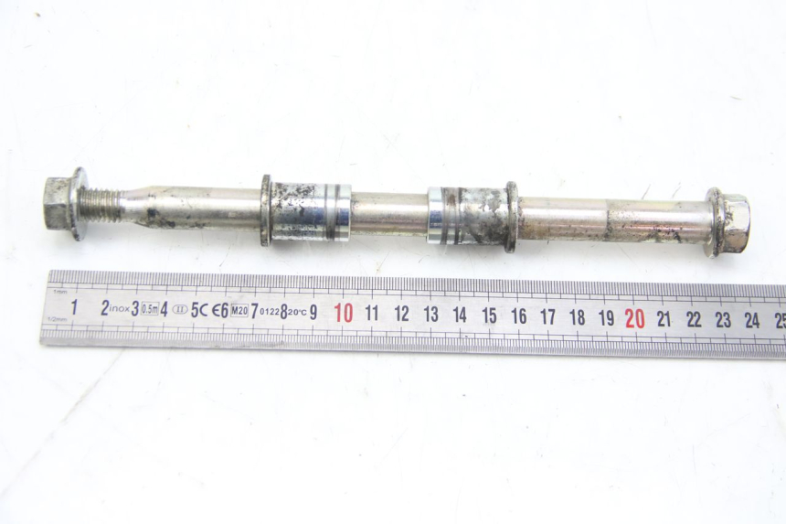 photo de AXE ROUE AVANT PIAGGIO LIBERTY IGET 4T 50 (2015 - 2020) - Zoom état d’usage